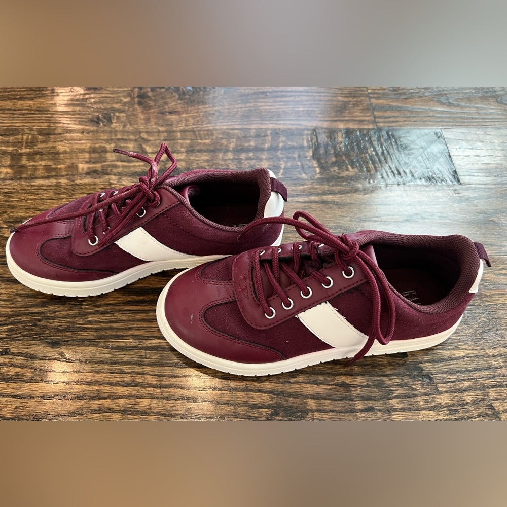 EUC Gap Tennis Shoes Sz. 2